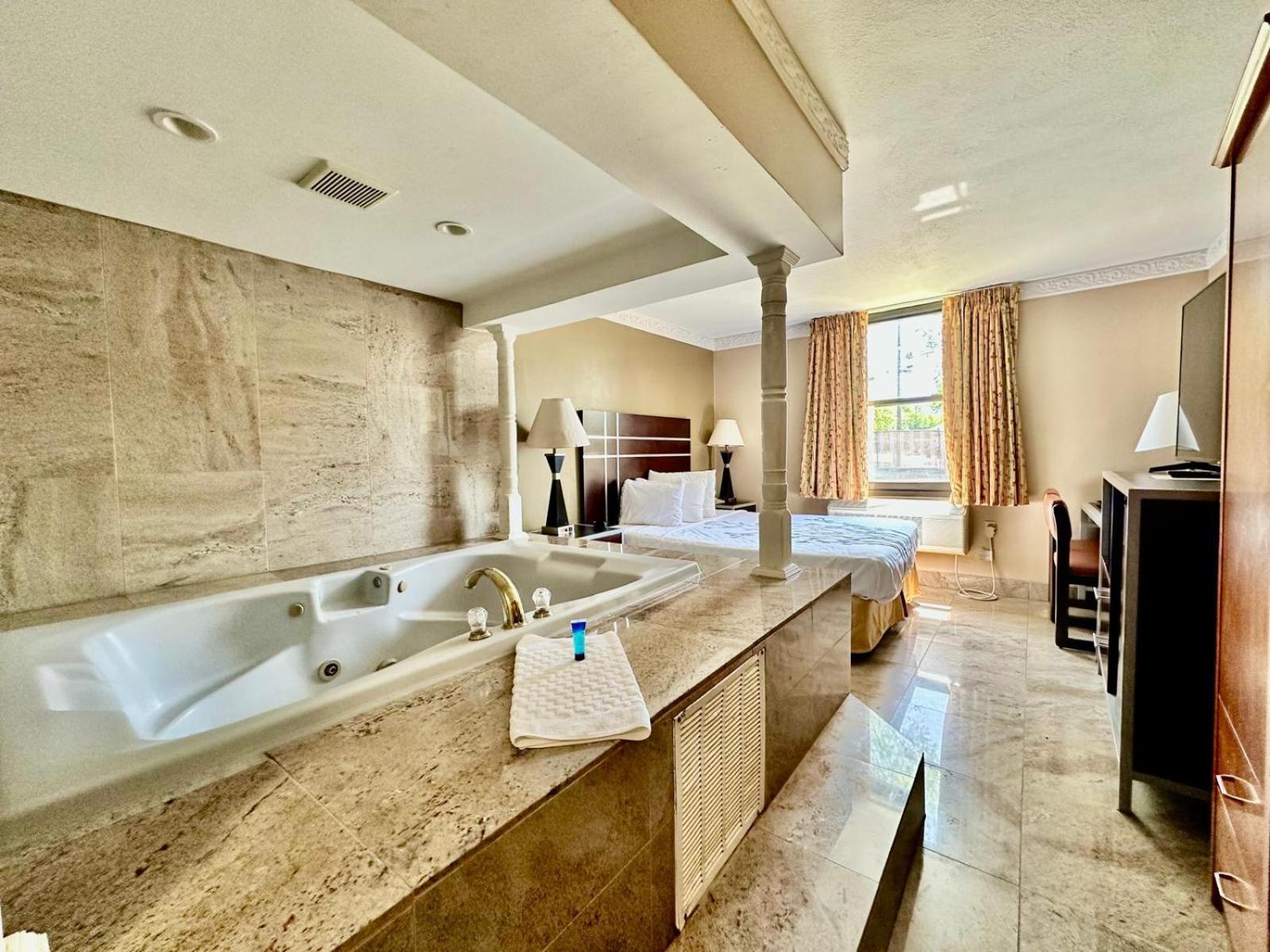 Town House Inn And Suites Elmwood Park Zewnętrze zdjęcie